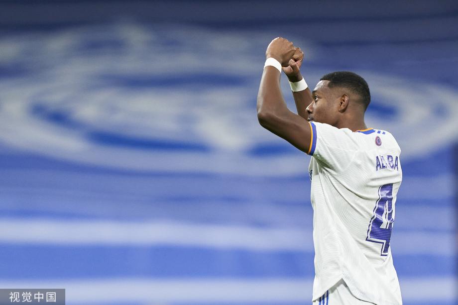 选手需要在 选手需要在