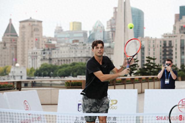 成熟的阿曼 成熟的阿曼